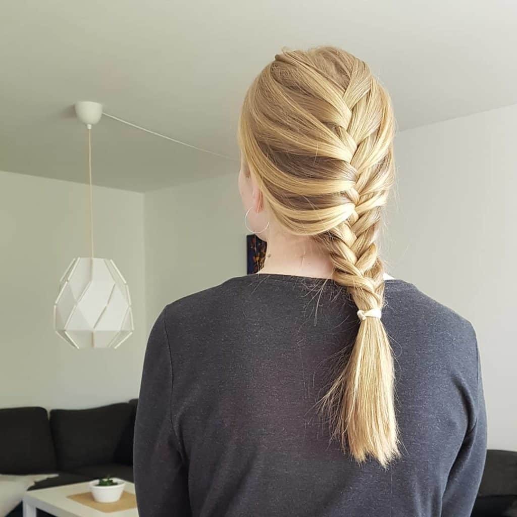 The Ultimate Guide: How To Fishtail Braid For Beginners - Everyday Hair  inspiration