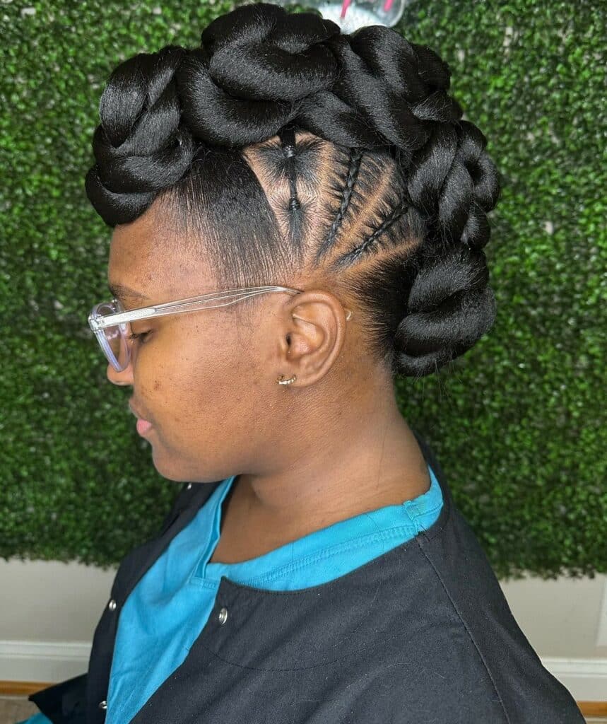 How to Create a Fabulous Faux Hawk | BabesInHairland.com