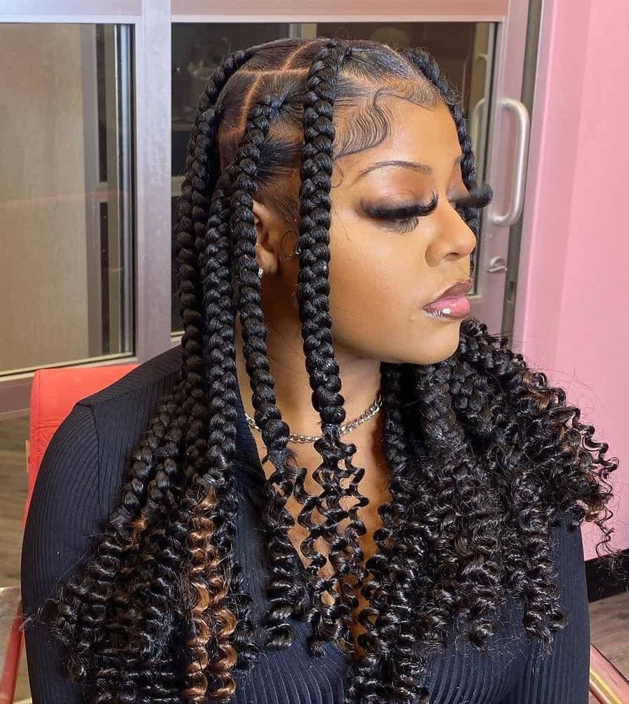 Picture of Coi Leray Knotless Braids style